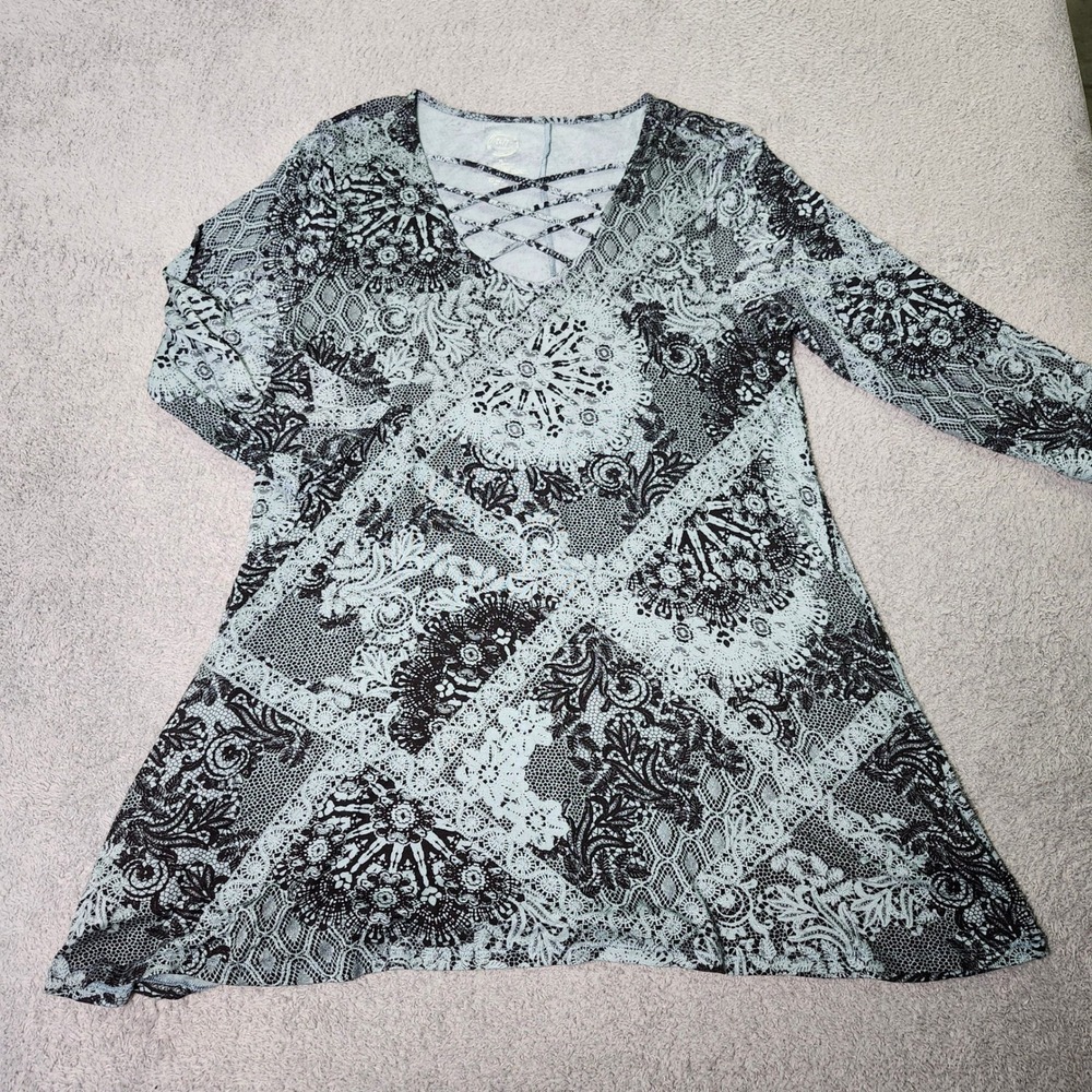 Maurices Womens XL Tunic Top Blue Black Lace Medallion Lattice V-Neck Sleeve